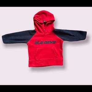Old Navy fleece hooded pull over size 6-12Mo red and blue 🇺🇸